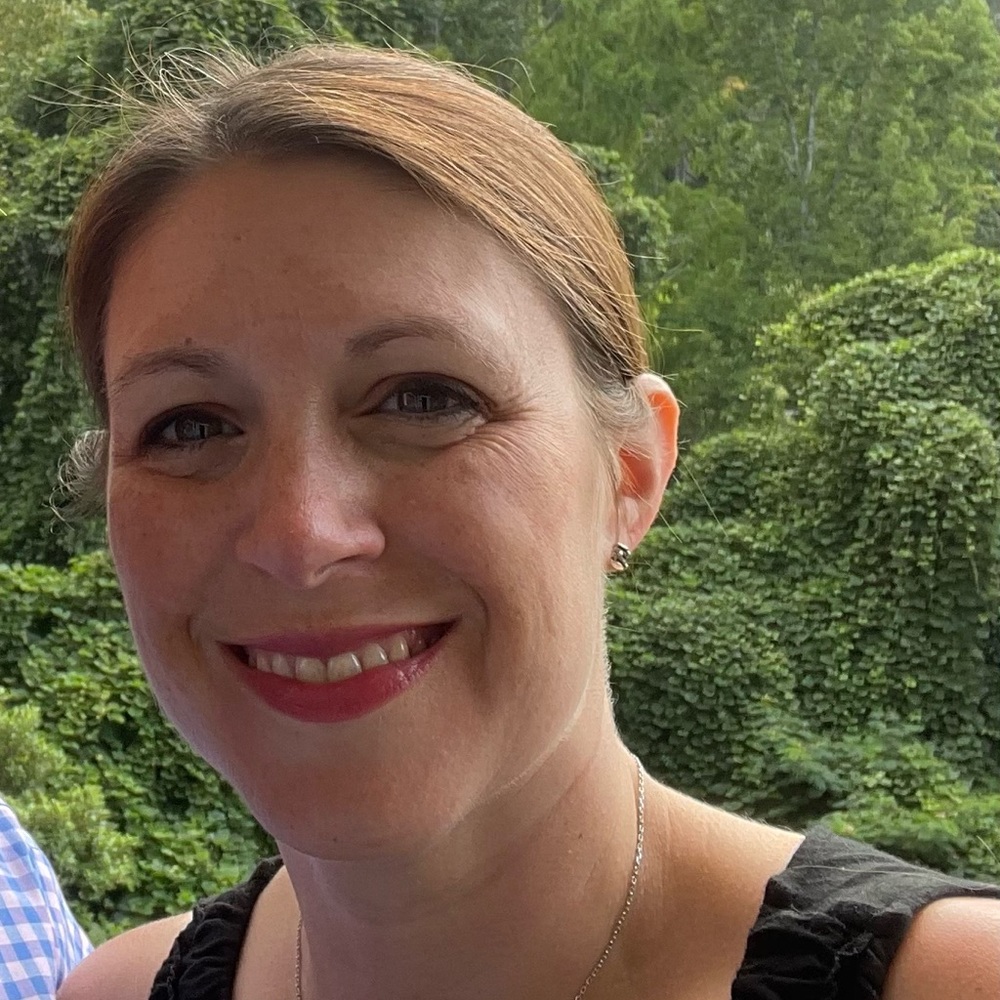 Meet your Posher, Laura